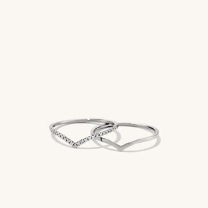 Elegant Silver Chevron Diamond Ring Set